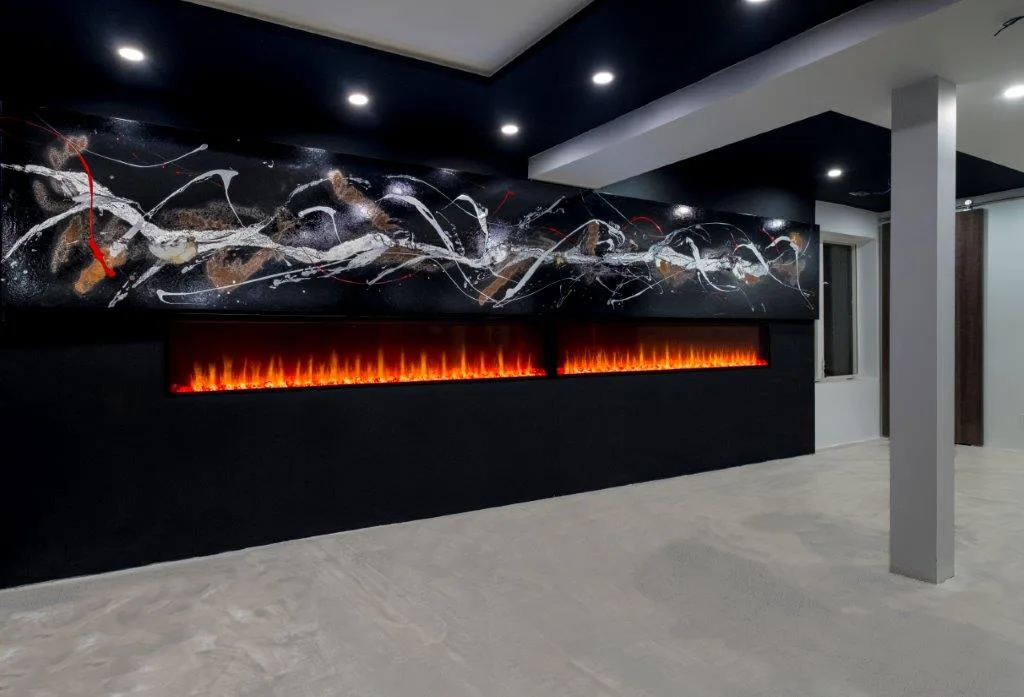 Œuvre Lisabel installée au-dessus d’un foyer