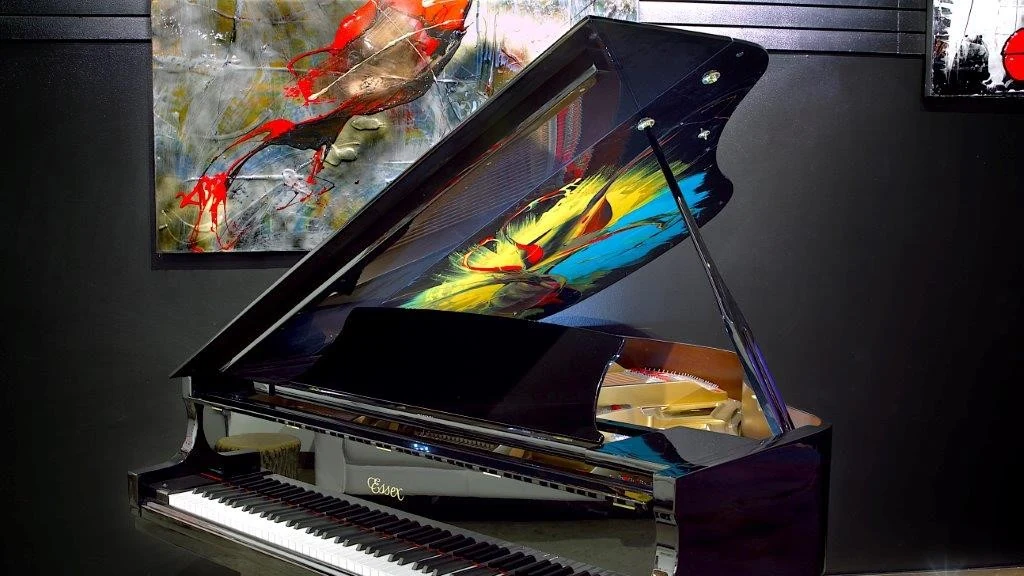 Steinway piano image
